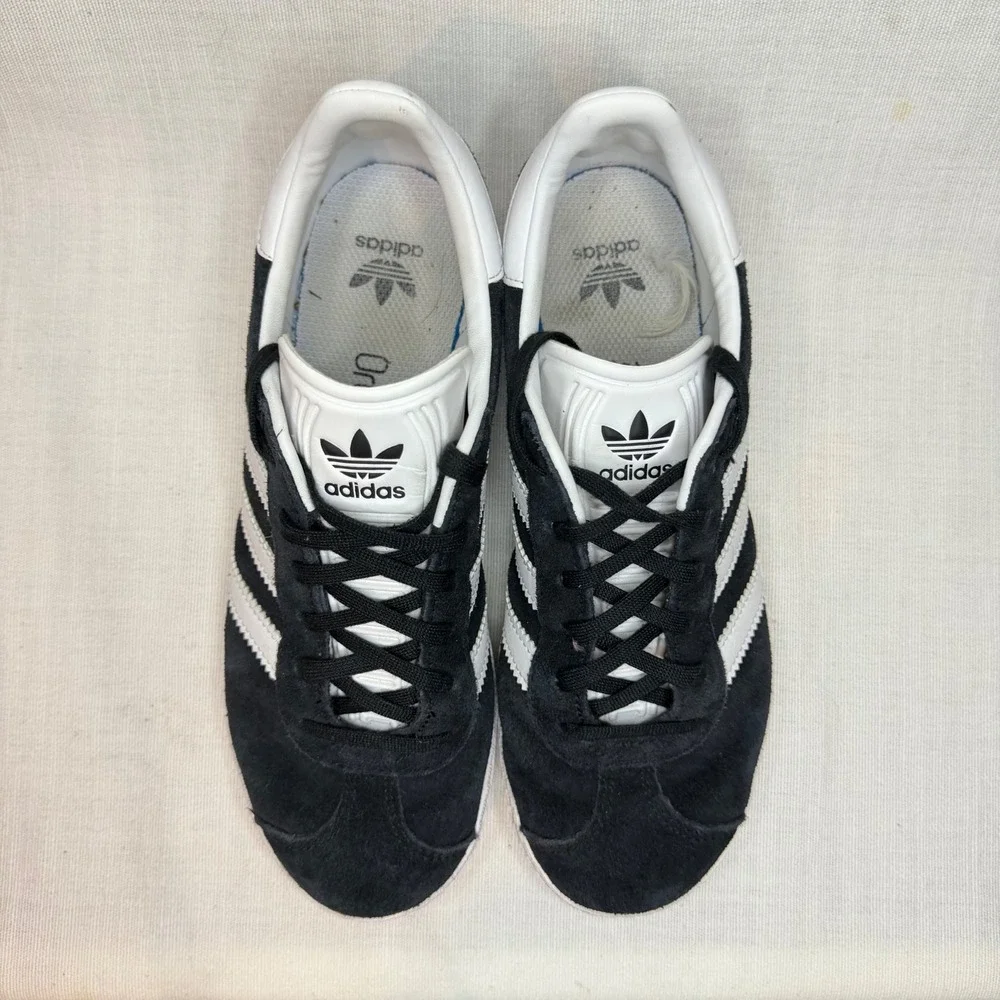 Adidas Gazelle Core BlackWhite Suede Low Top Sneakers BB2502 Mens 4.5 Womens 5.5